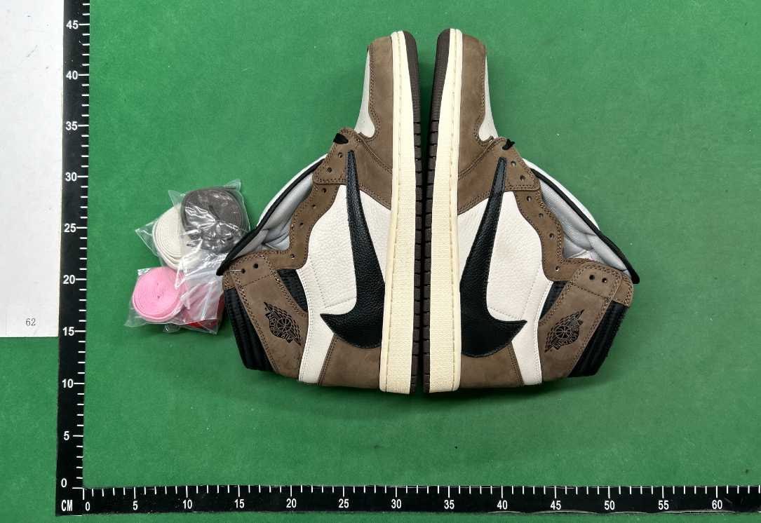 Air Jordan 1 - 5