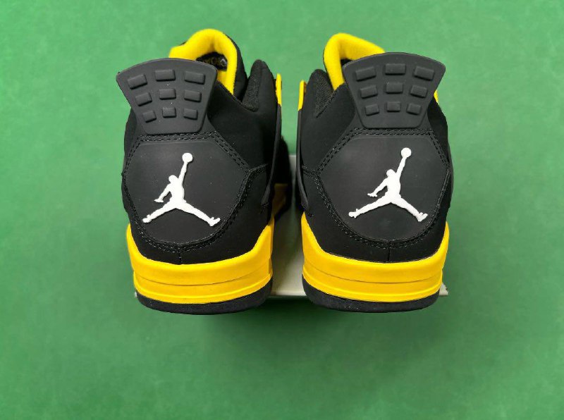Air Jordan 4 - 4