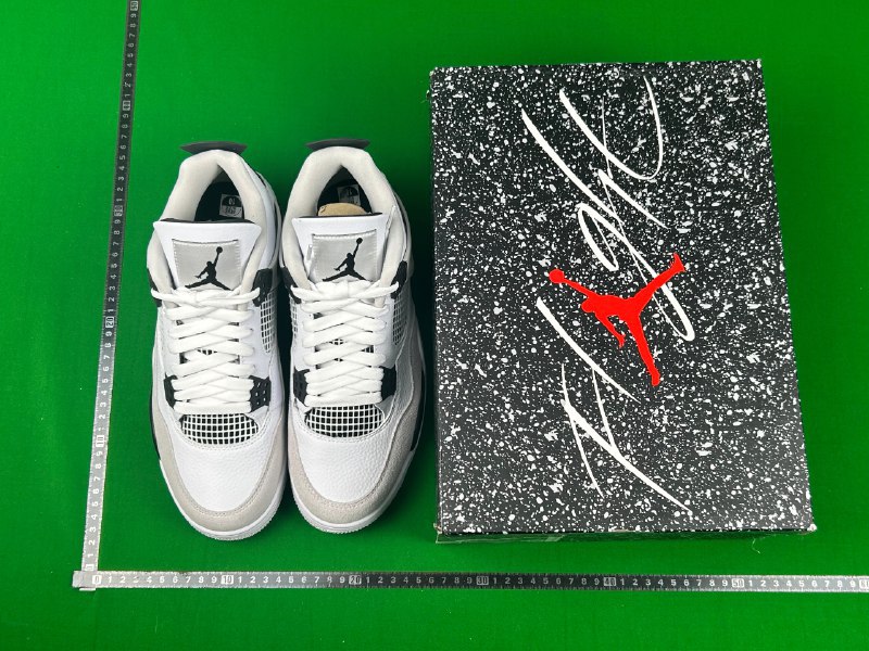  AJ4  - 4
