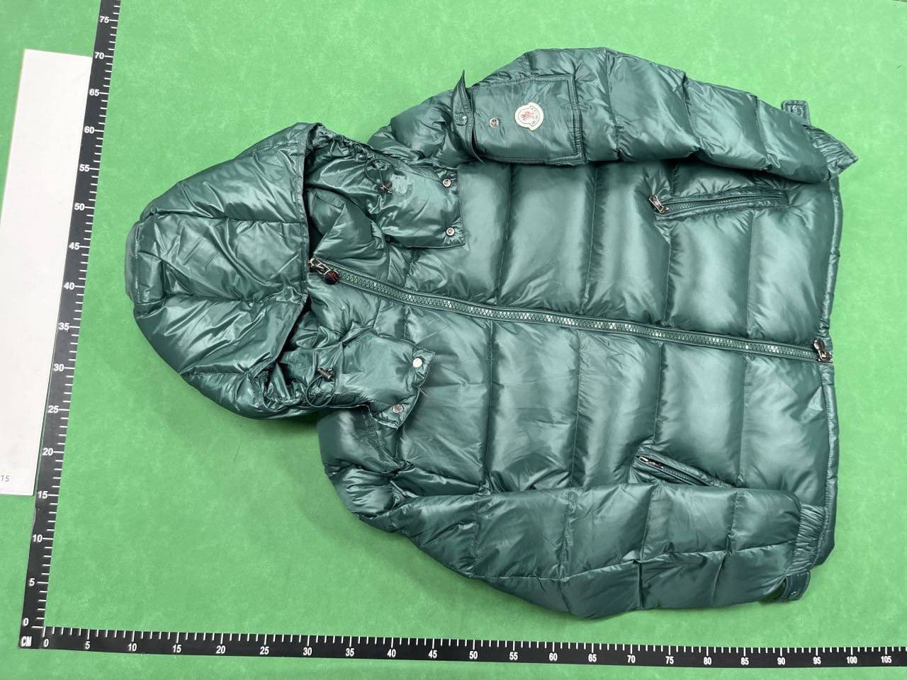 Moncler Down jacket - 4