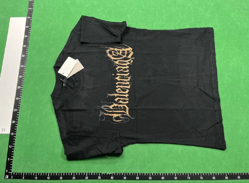 Balenciaga T-shirt  (36 CP) - 2