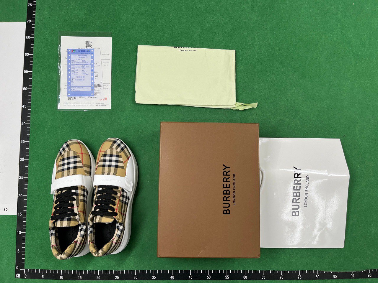 Burberry - 4