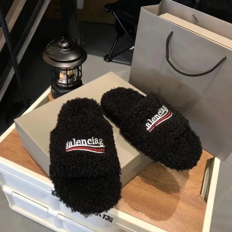 BALENCIAGA Slipper