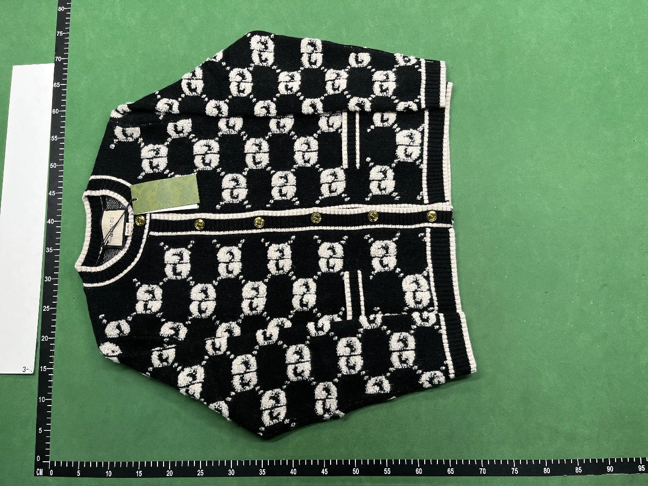  Gucci sweater   (40 CP) - 3