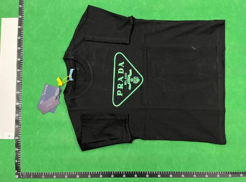  Prada T-shirt   (38 CP) - 4