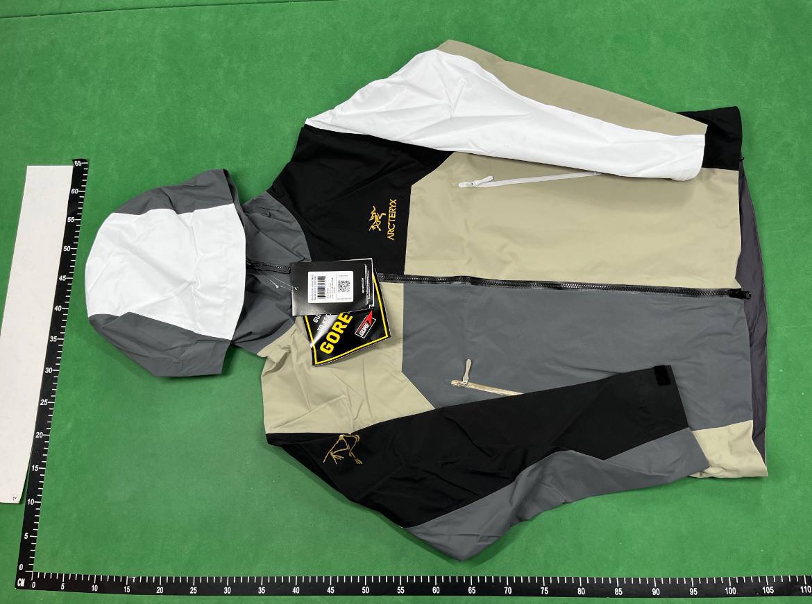 Arc'teryx jacket - 3