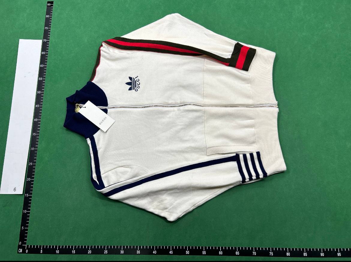  Gucci sweater  (40 CP) - 5