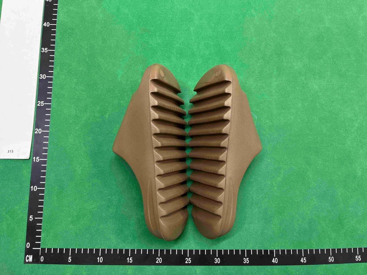Yeezy Slide （10+） - 2