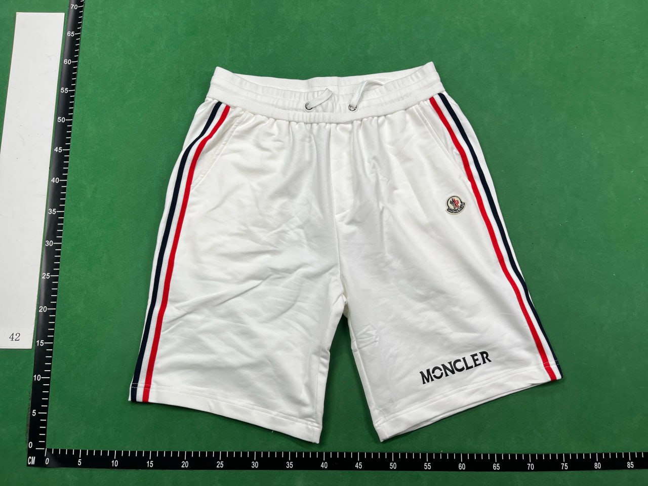 Moncler shorts - 3