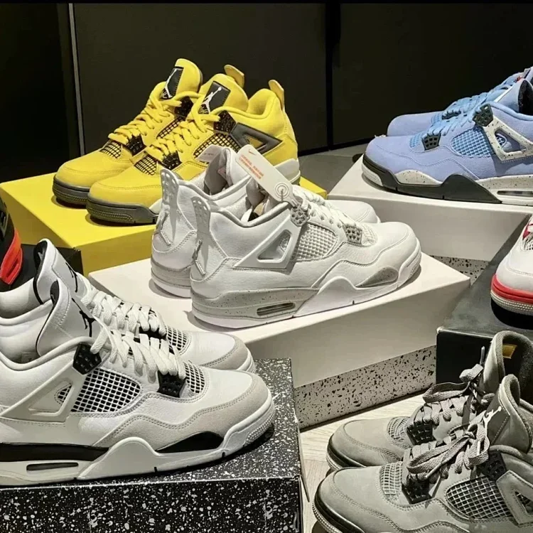 JORDAN 4  (good quality)