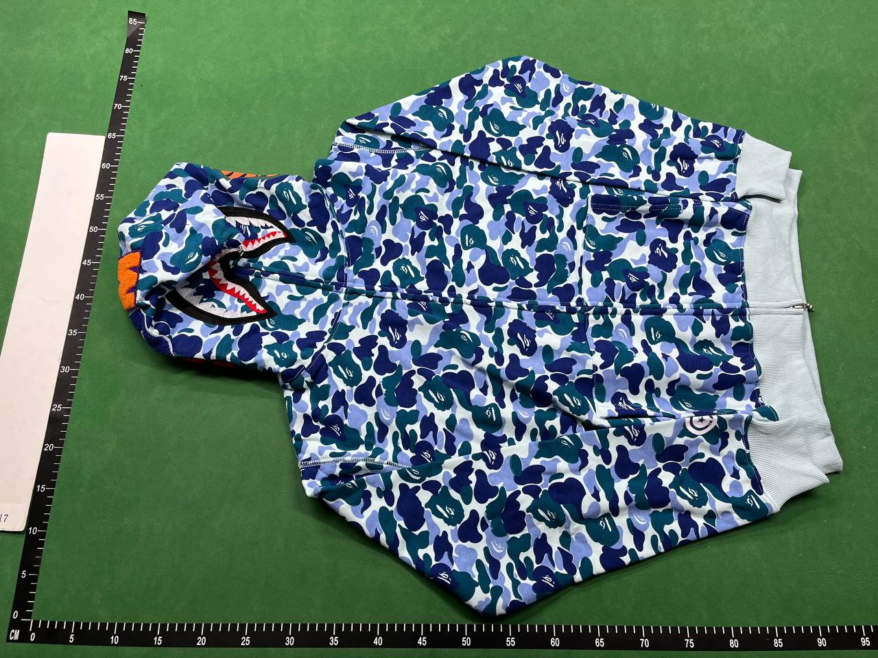  BAPE Hoodie  - 3