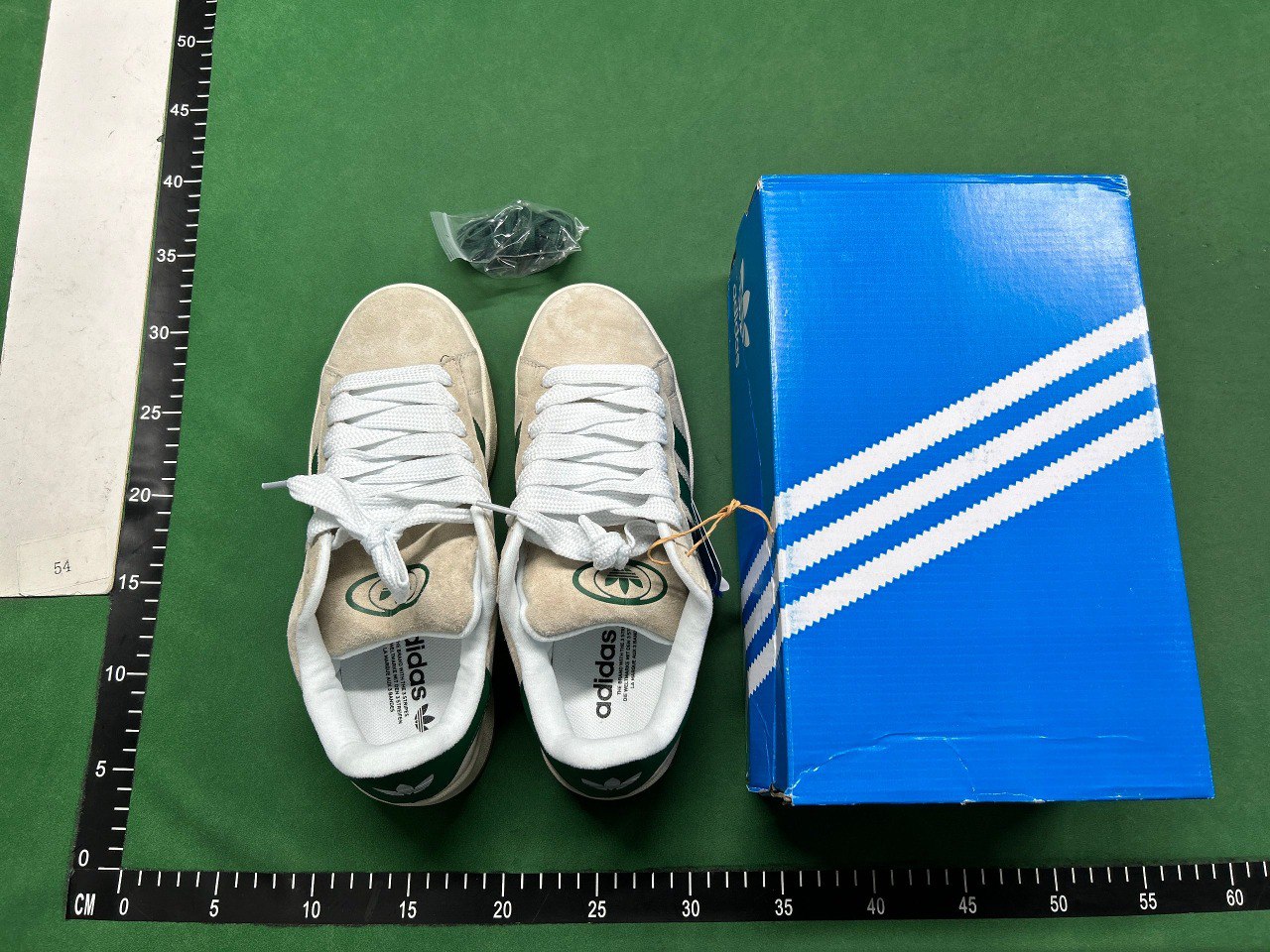 Adidas Samba                                                                                                      - 5