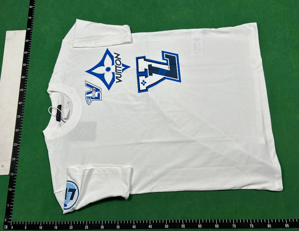  LV-T-Shirt - 3