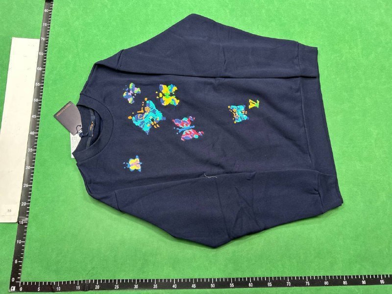 Louis Vuitton sweatshirt    (39 CP) - 2