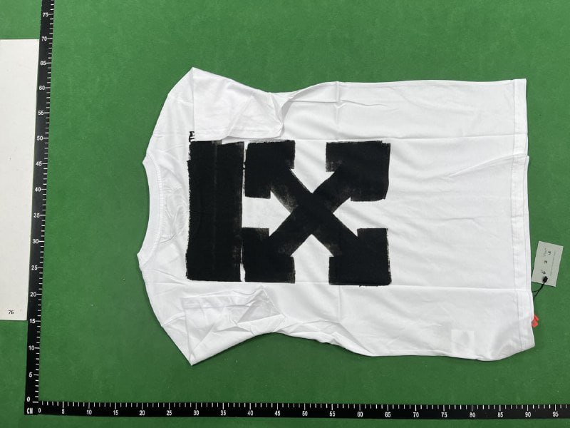Off white T-shirt  (36 CP) - 5
