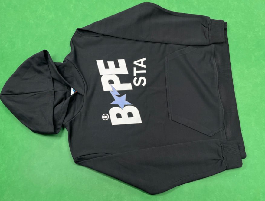 BAPE sweatshirt                                                                    - 3