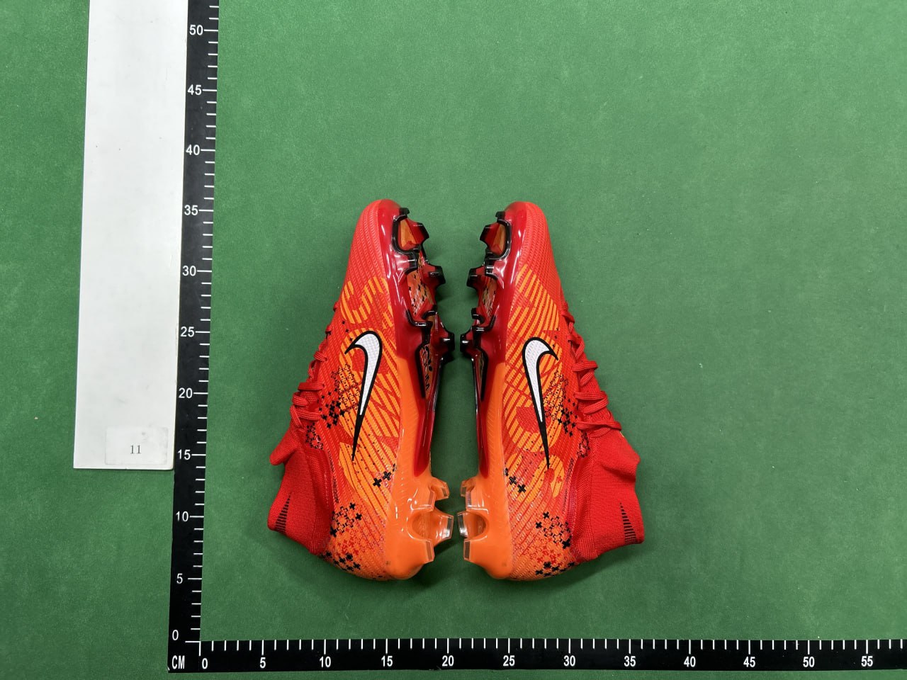 Nike soccer shoes  - 3