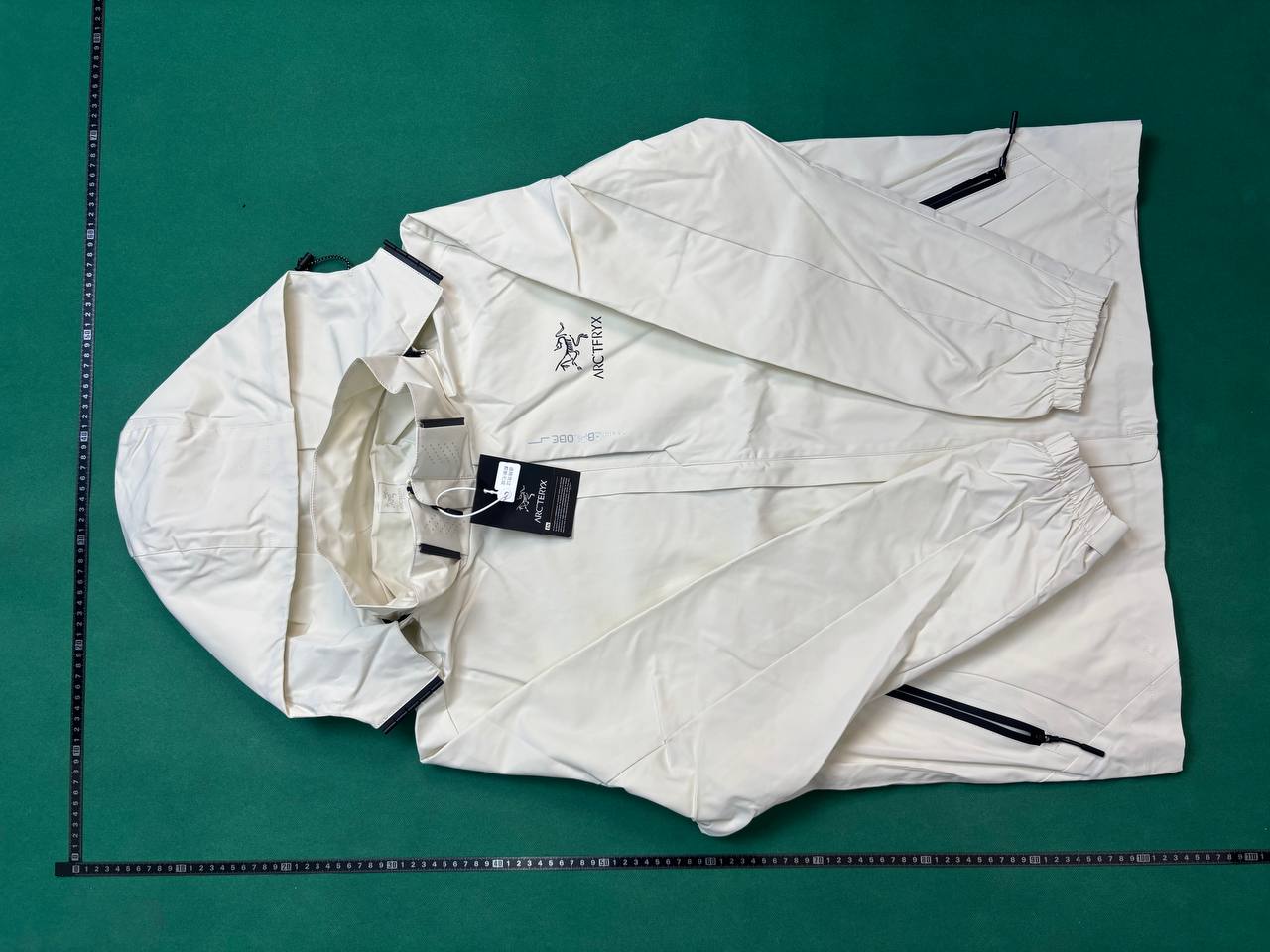 ARC'TERYX Jackets - 5