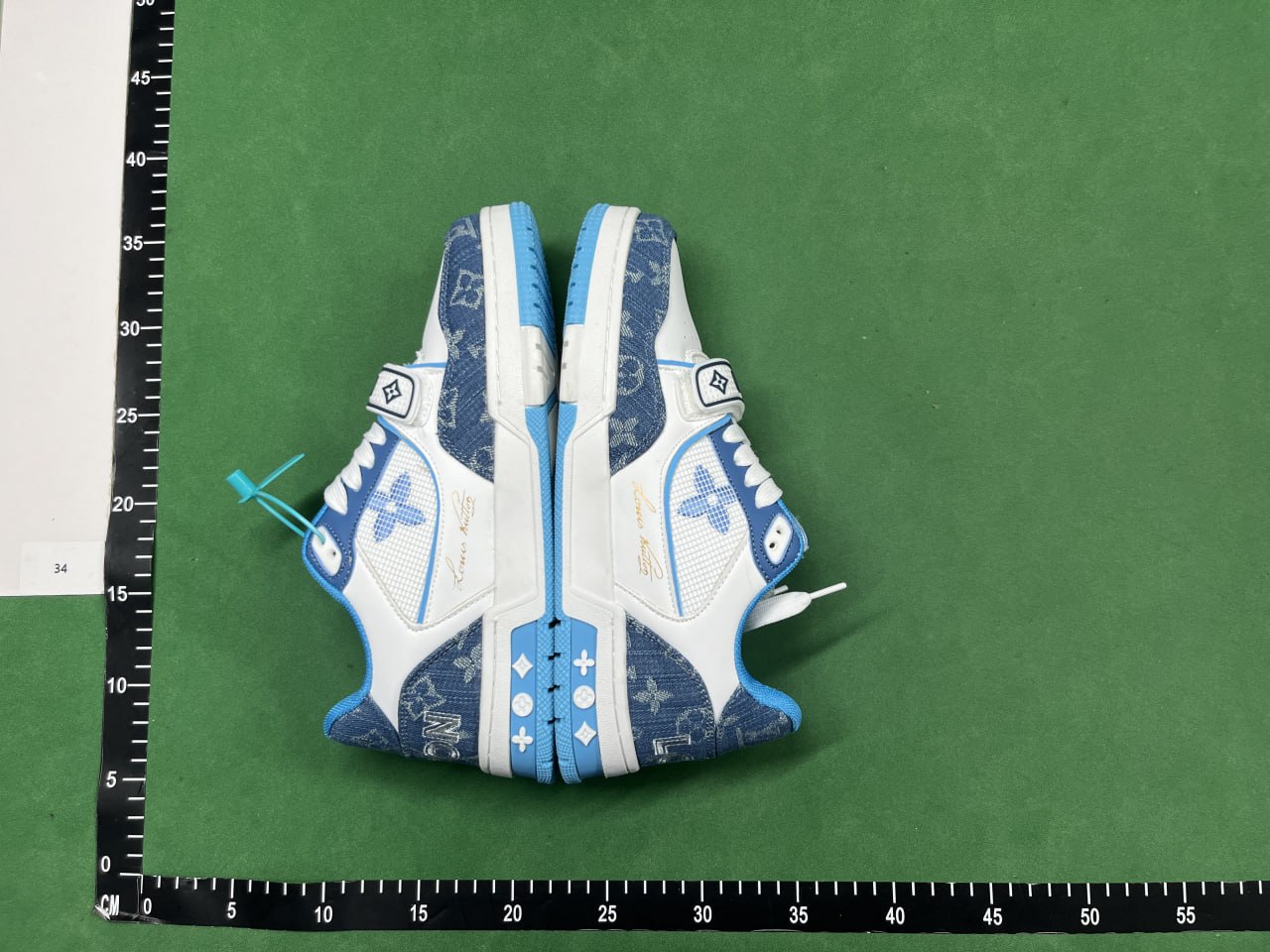 Louis Vuitton Sneaker  - 2