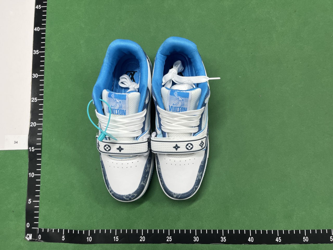 Louis Vuitton Sneaker  - 3