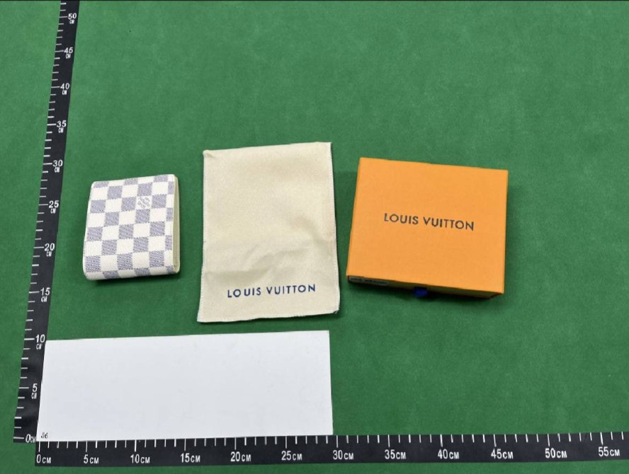 Louis Vuitton wallet  (21 CP) - 4