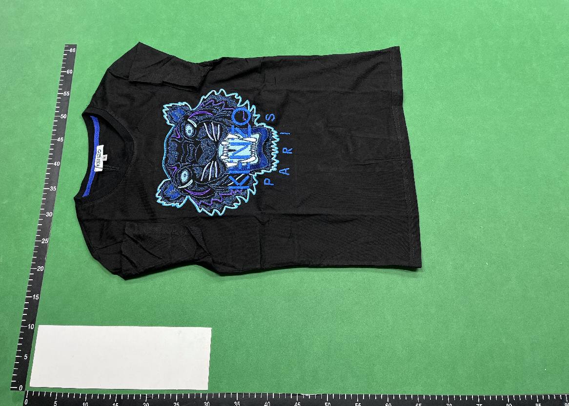Kenzo T-shirt  (30 CP) - 3