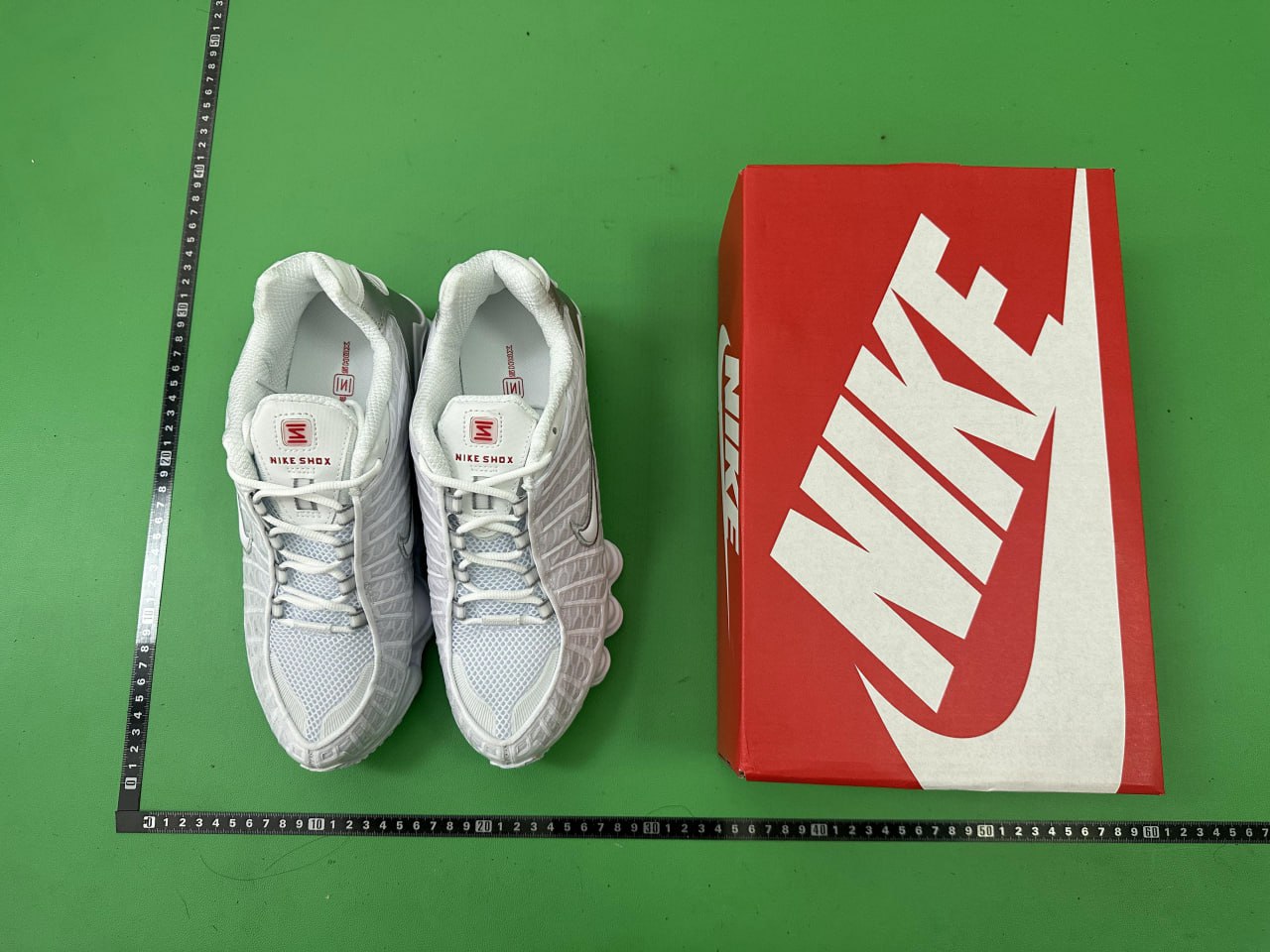  Nike Shox  - 2