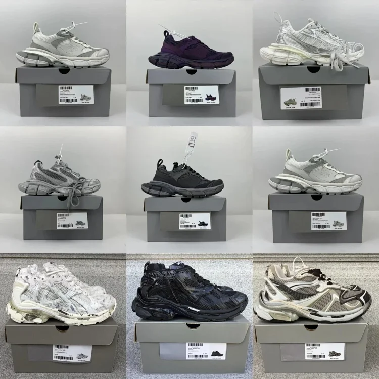  Balenciaga shoes  (40 CP)