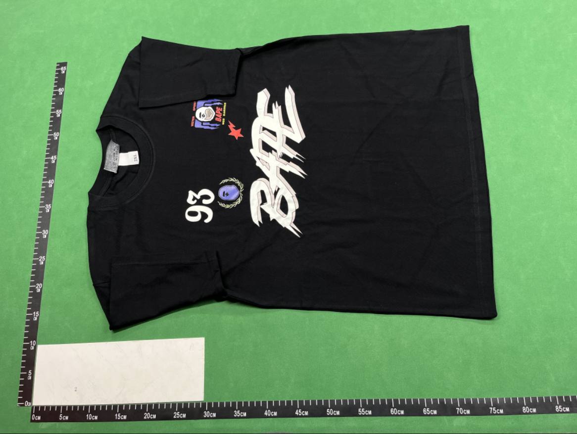 Bape T-shirt  (40 CP) - 5