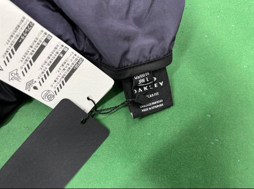  Oakley Rain Jacket - 5
