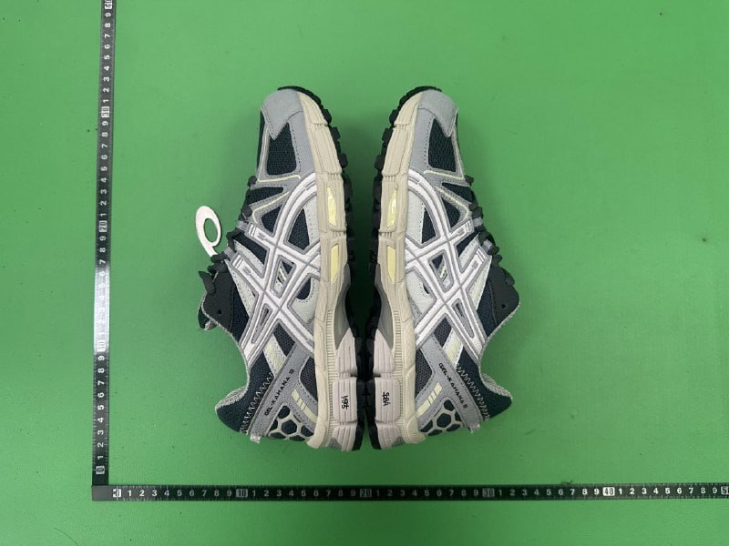 Asics shoes  (11 CP) - 2