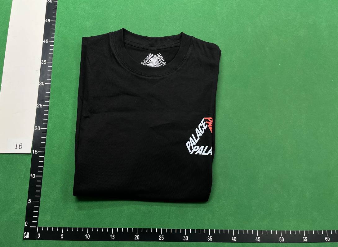 palace T-shirt - 2