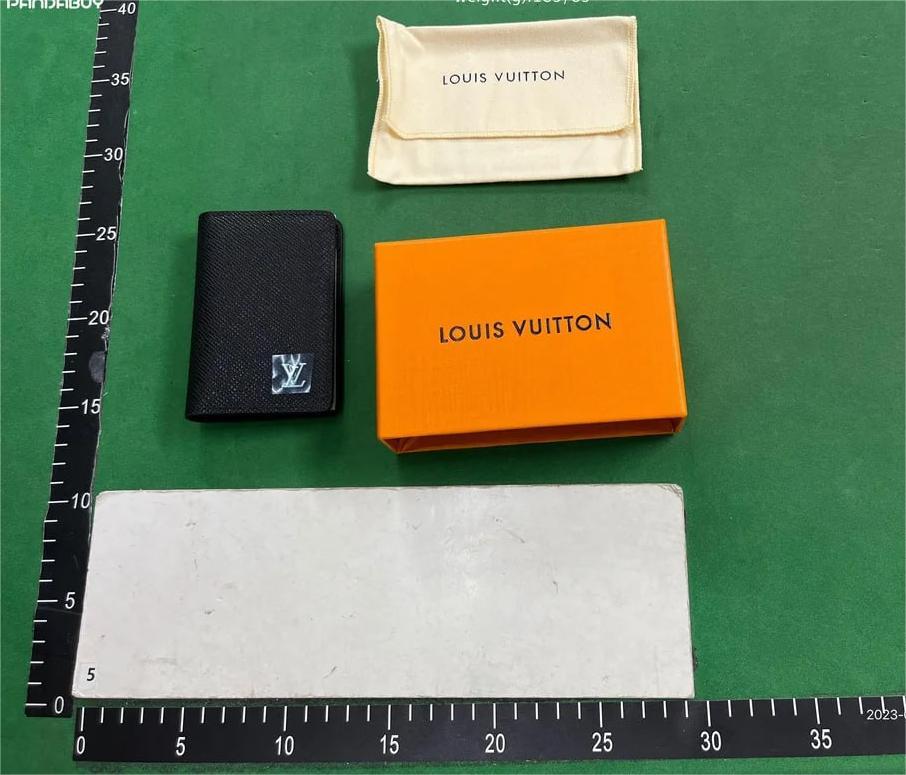 Louis Vuitton Cardholder - 2