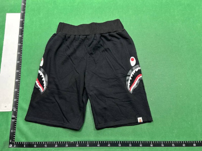 Bape shorts  (30 CP) - 2