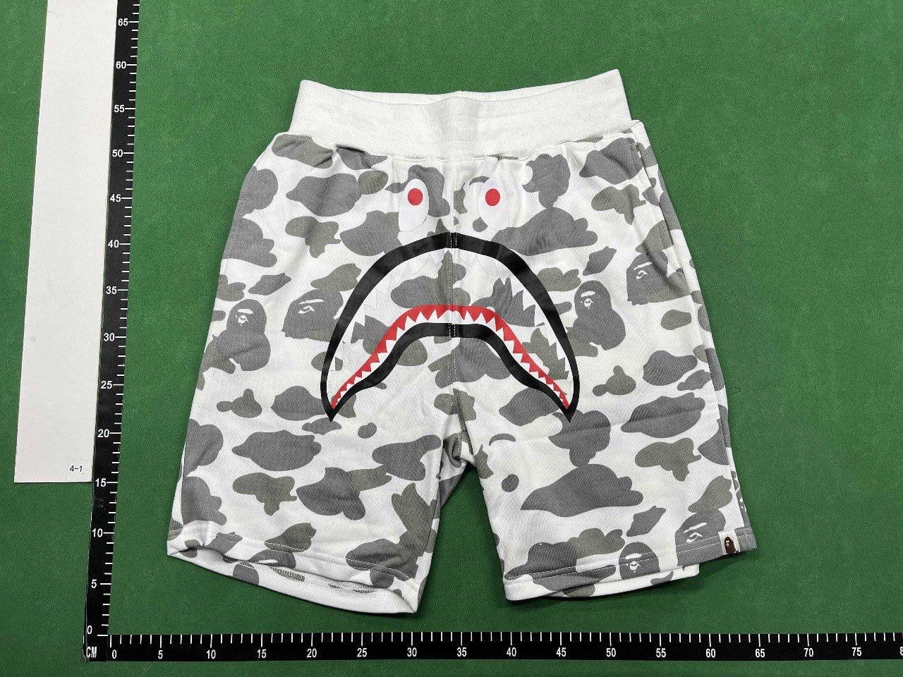 Bape shorts  (30 CP) - 3