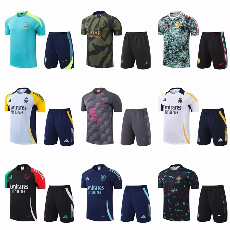 Football suit  (40 CP)