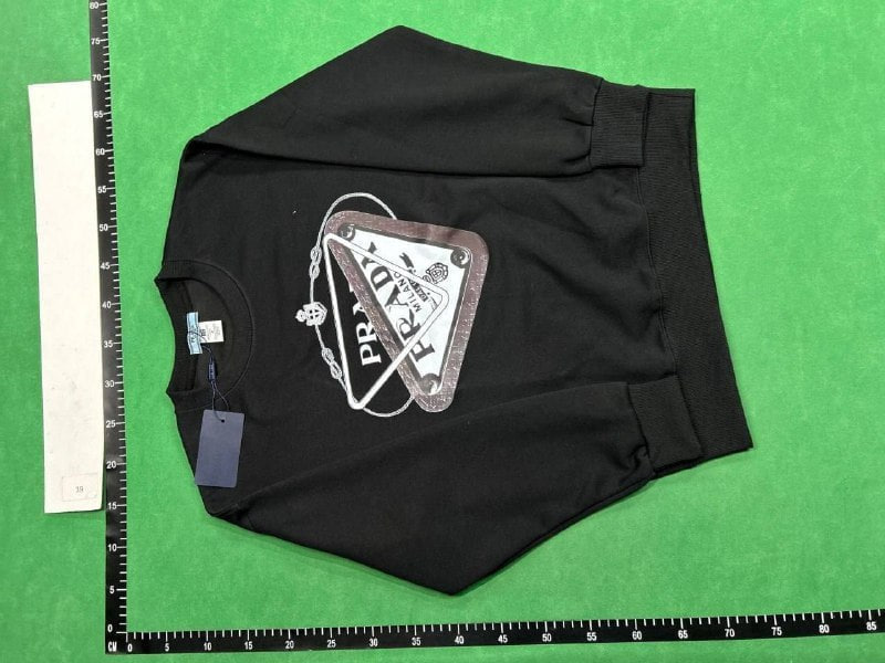  Prada sweatshirt  (40 CP) - 2