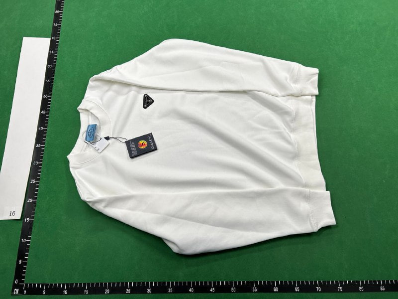  Prada sweatshirt  (40 CP) - 4