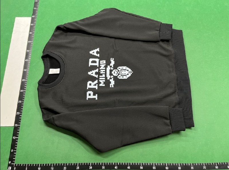  Prada sweatshirt  (40 CP) - 5