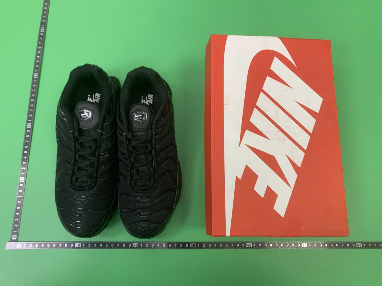 NIKE Air Max TN - 4