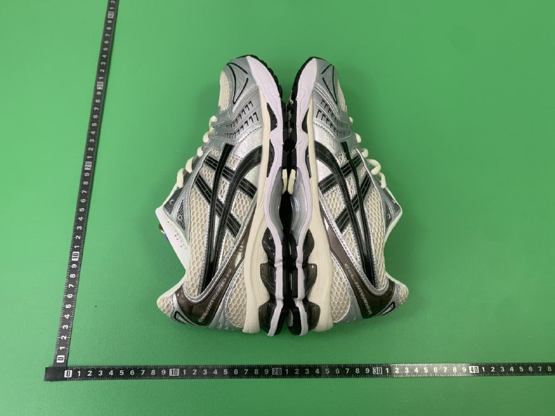 ASICS Gel Kayano 14 - 4