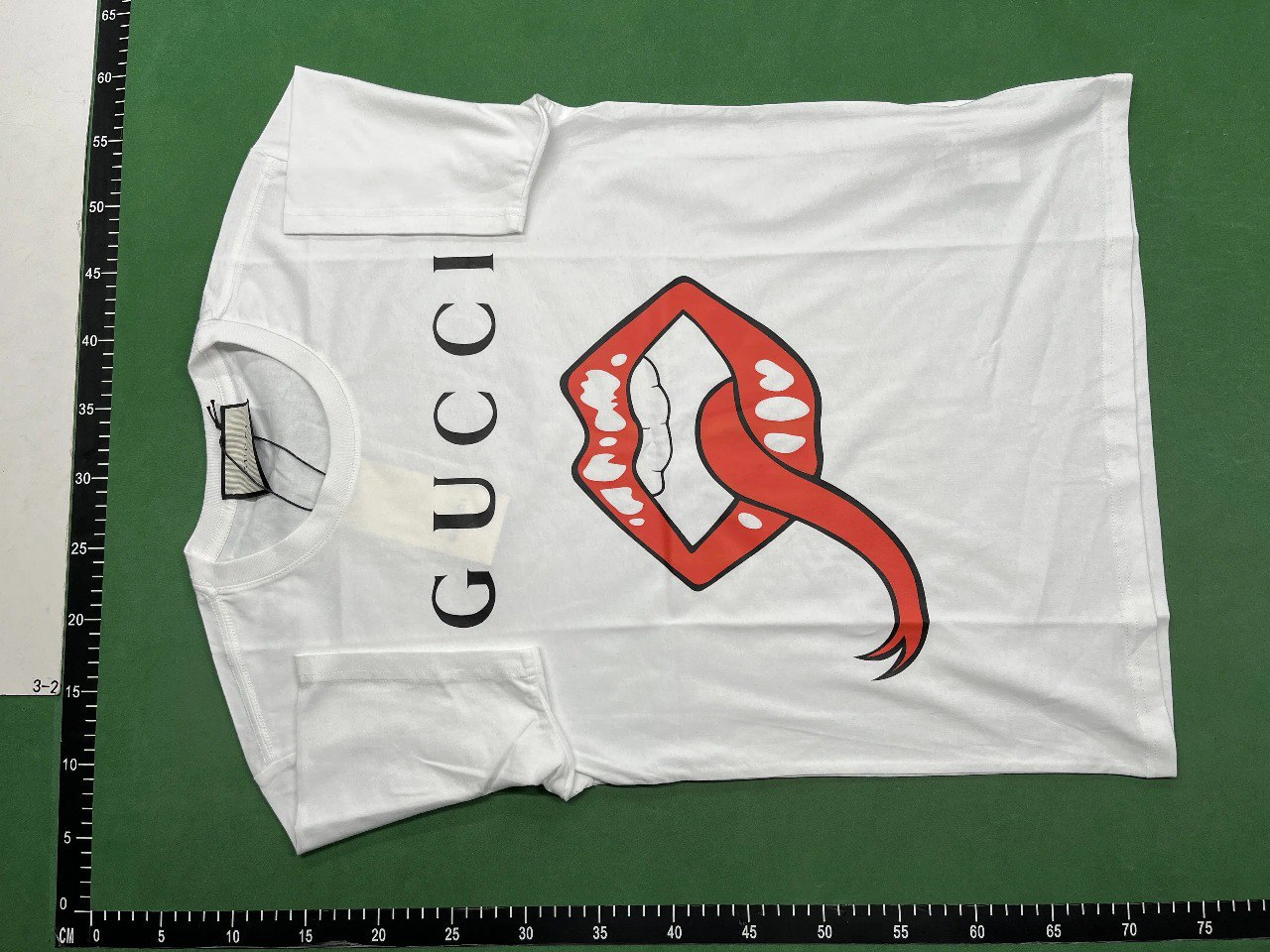 Gucci T-shirt  (40 CP) - 3