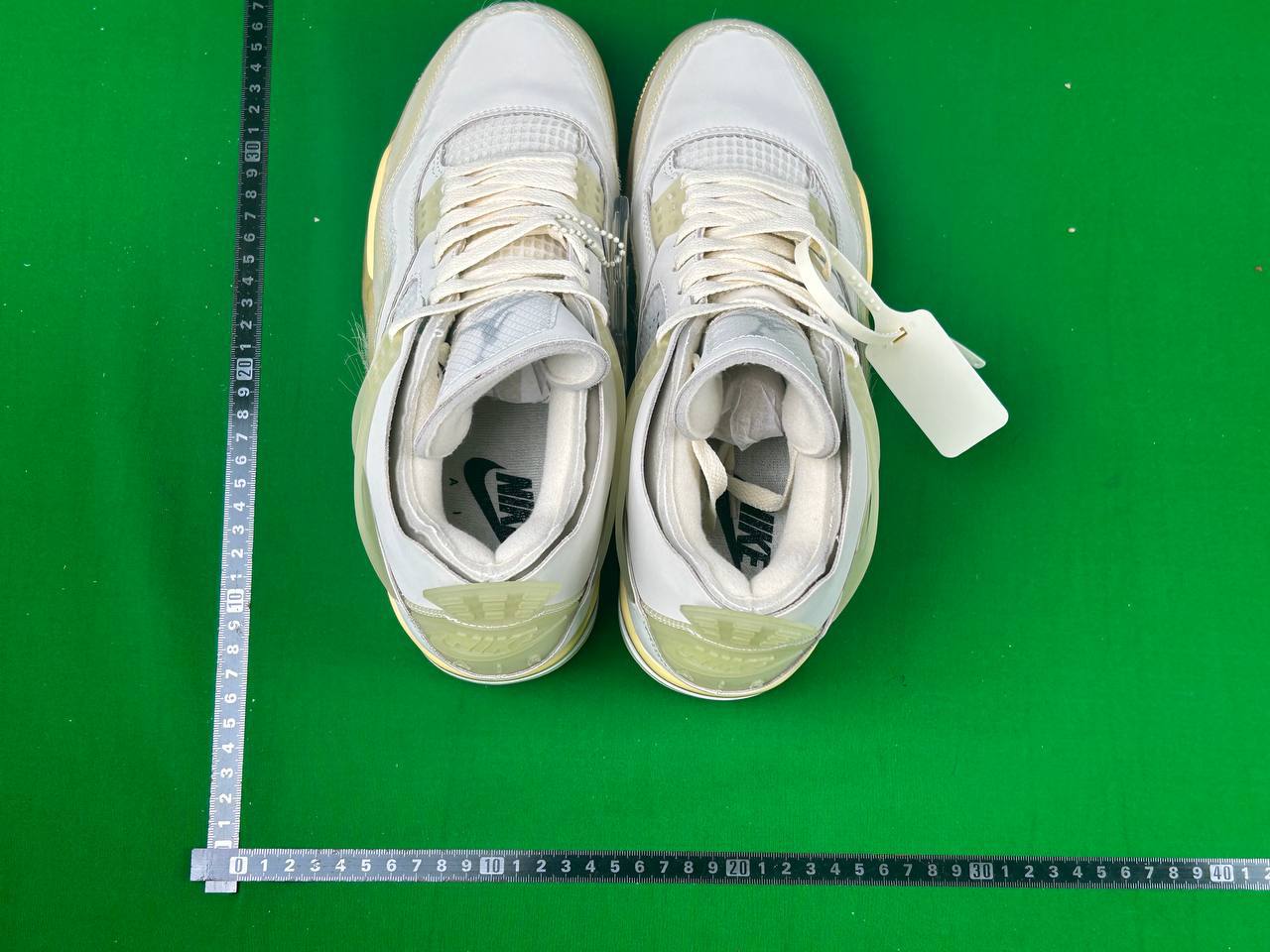 AJ 4 - 5