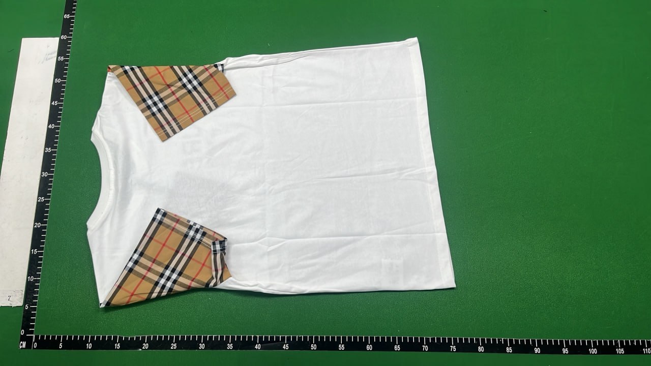 Burberry Tee - 3