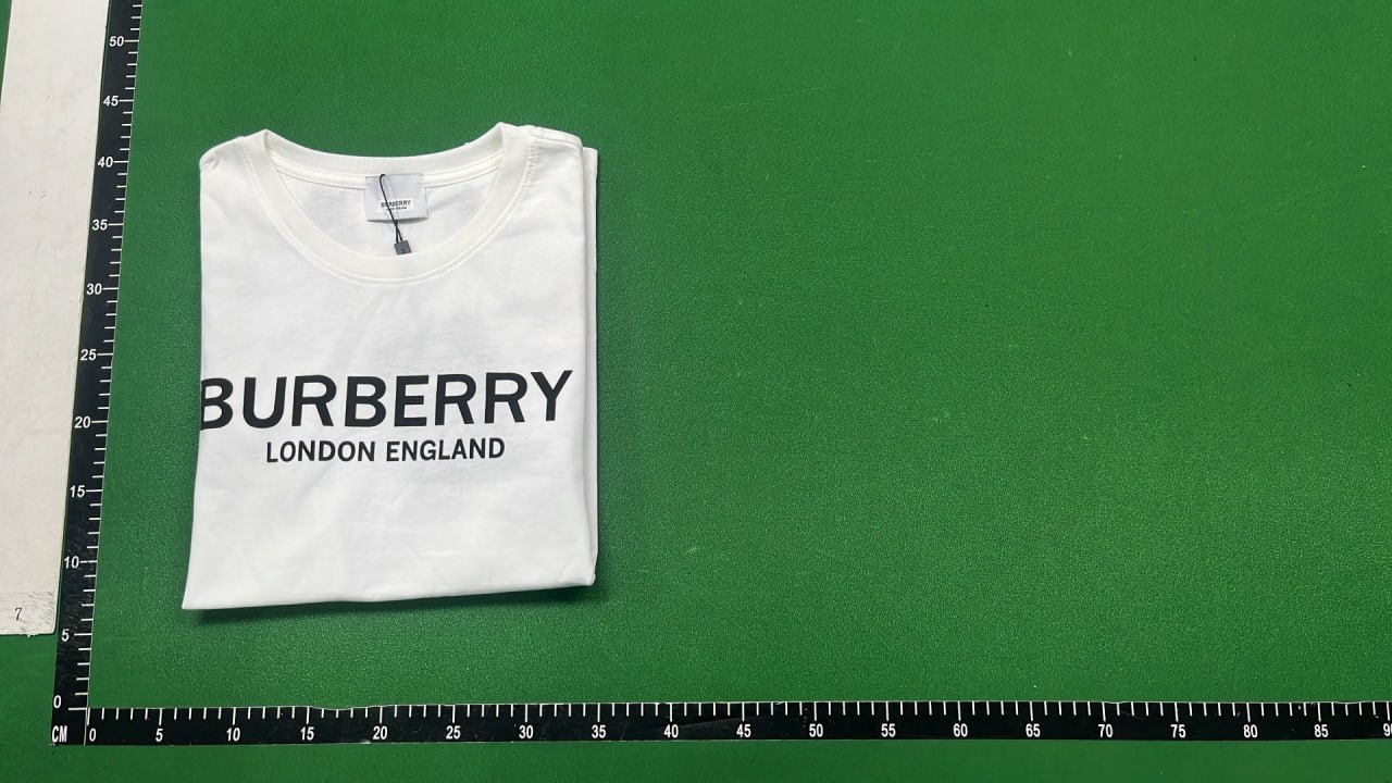 Burberry Tee - 4