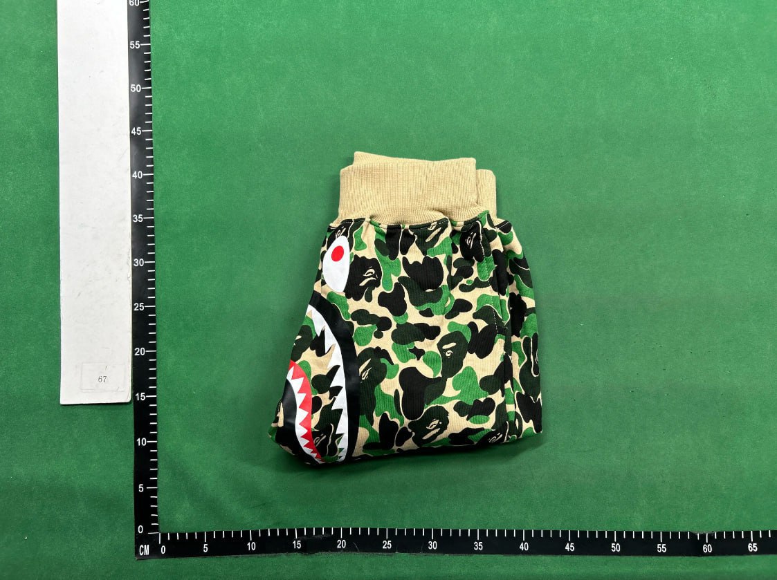 A BATHING APE SHORTS - 2