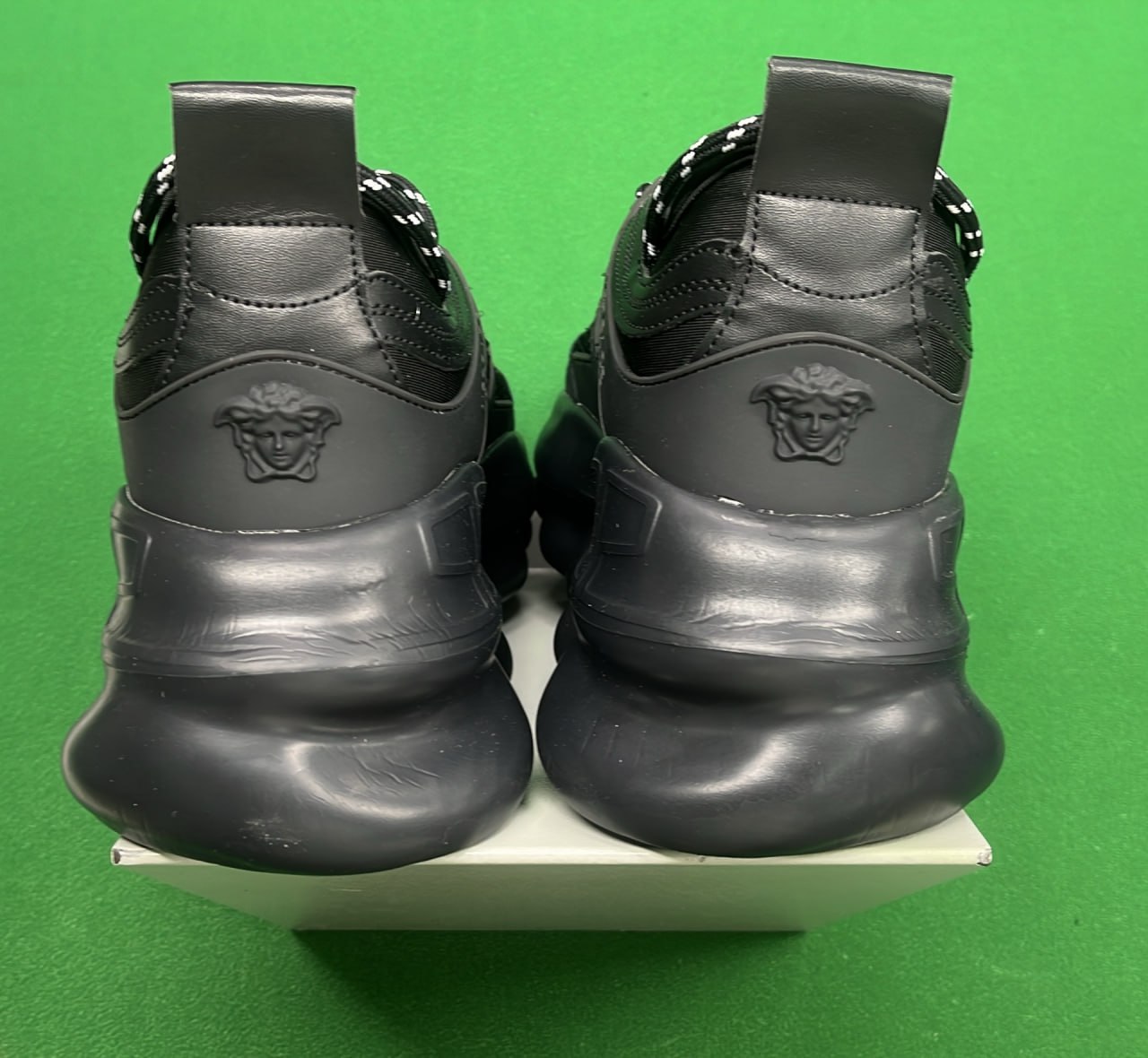  Versace chain reaction - 4