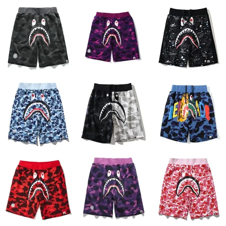 Bape shorts  (30 CP)