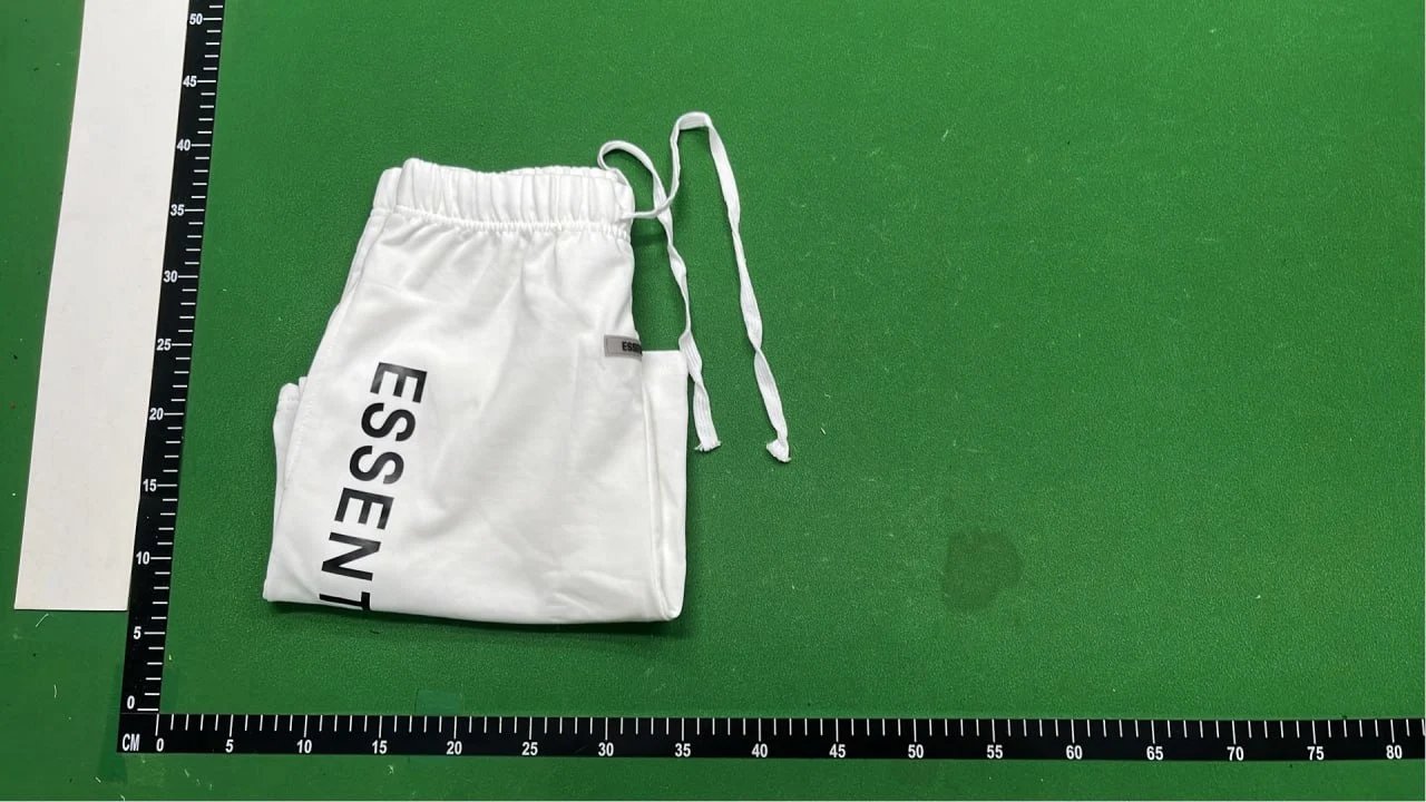 Essential Shorts  - 4