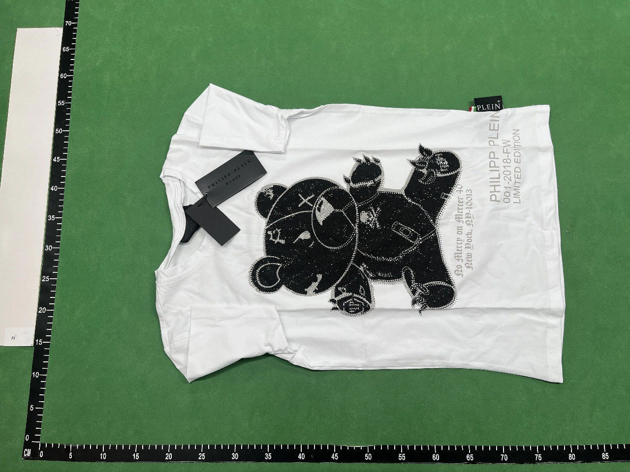 Philipp Plein tee  (40 CP)